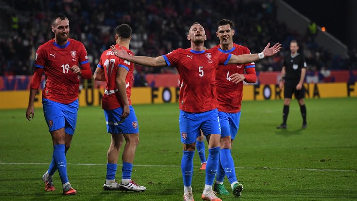 Vladimír Coufal slaví gól do sítě Gibraltaru.