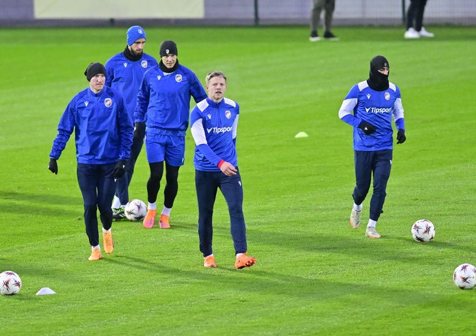 Fotbalisté Plzně na tréninku před utkáním s Freiburgem.