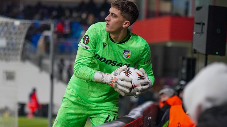 V brance plzeňské Viktorie nastoupil trochu překvapivě Florian Wiegele. Rakouský gólman zvládl těžký souboj  v Evropské lize bravurně a udržel čisté konto.