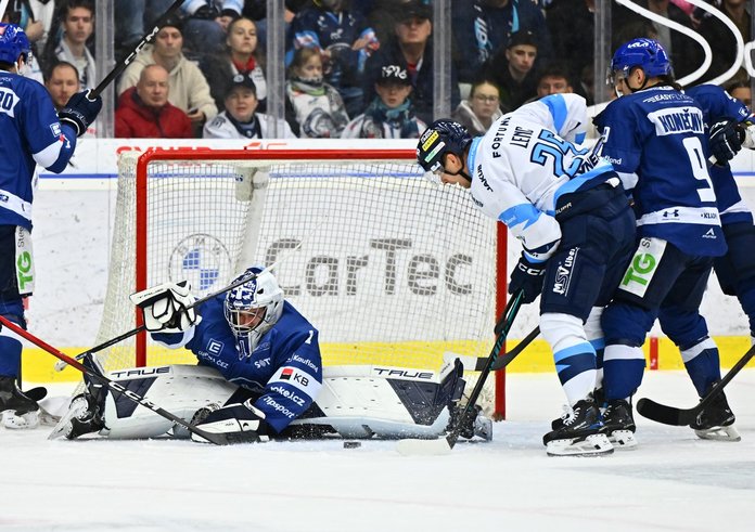 Brízgala s Libercem čtyřikrát inkasoval.