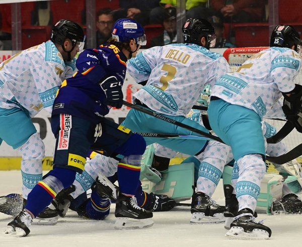 Energie zvítězila těsně nad Motorem