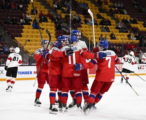 Čeští junioři vyzvou v semifinále Kanadu