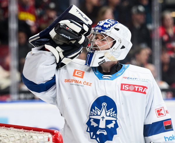 Adam Brízgala zůstává věrný Rytířům