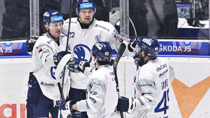 Hráči Plzně slaví gól