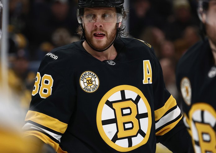 Pastrňák pečetil výhru gólem do prázdné branky