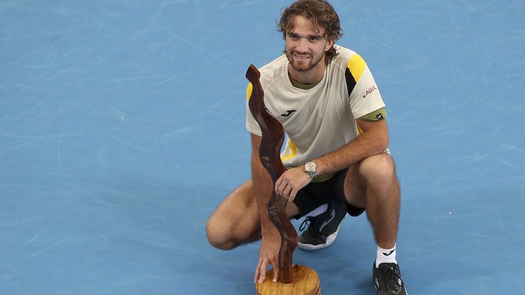 Tomáš Macháč s trofejí.