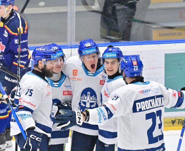 Rytíři se radují z gólu