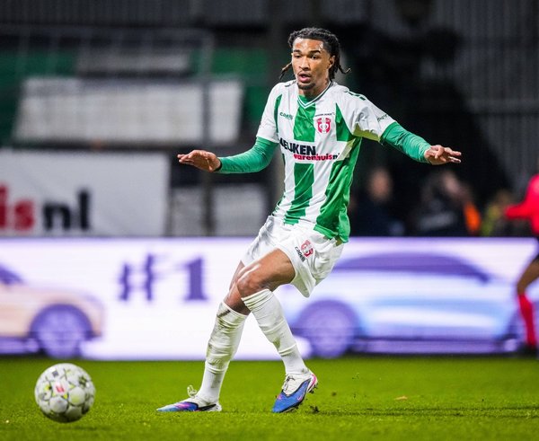Yannick Eduardo v dresu FC Dordrecht.