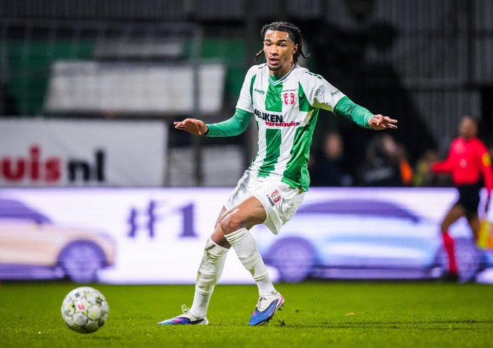 Yannick Eduardo v dresu FC Dordrecht.
