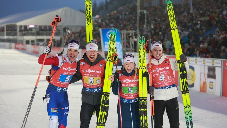 Bronzová radost smíšené štafety.