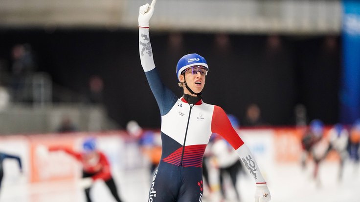 Metoděj Jílek se raduje z vítězství.