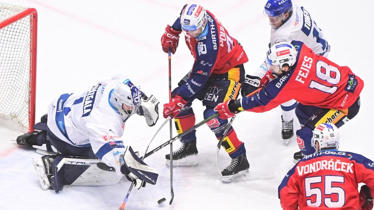 Adam Brízgala odolával střelám Dynama.