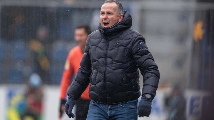 Vydrží na lavičce? Trenéru Tomáši Galáskovi se závěr podzimu ani vstup do jarní fáze nepovedl, v duelu s Olomoucí musí jeho tým uspět.
