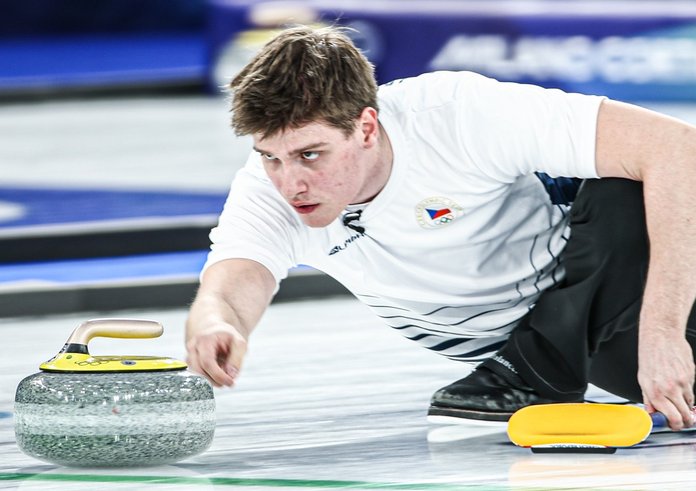 Český curler Vít Chabičovský.