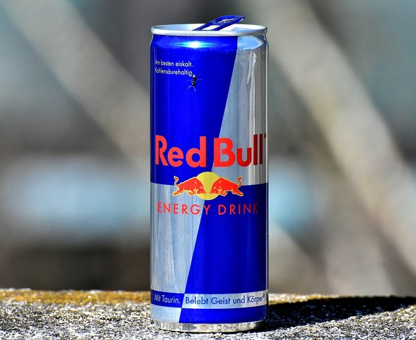 red-bull-3301415_1280