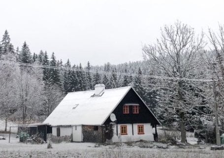 Do Česka dorazilo první větší sněžení.