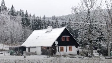 Do Česka dorazilo první větší sněžení.