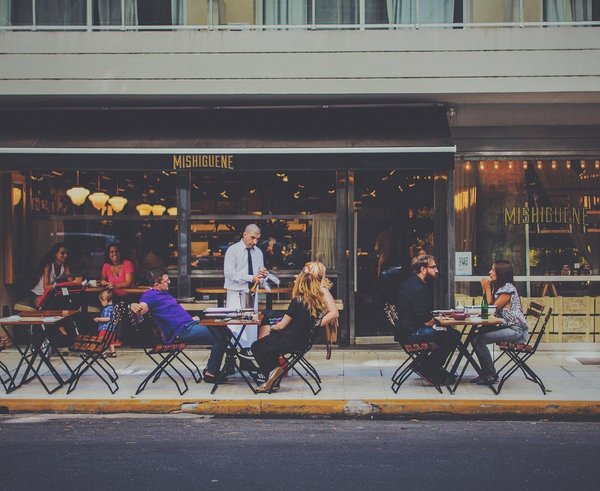 spropitné v restauraci