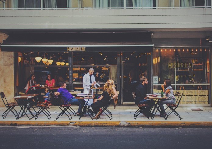 spropitné v restauraci