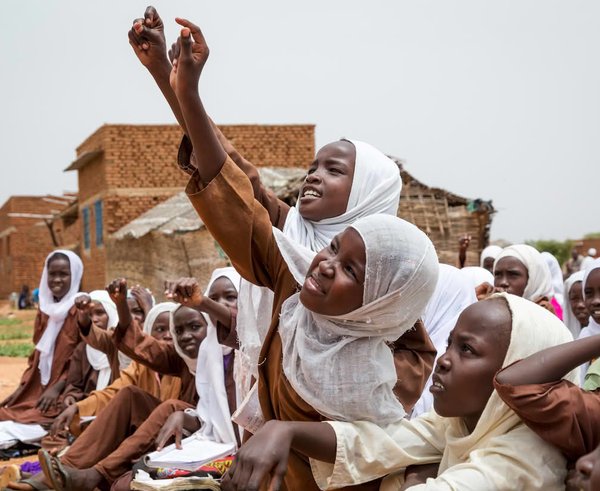 standard_compressed_Skolebarn_Sudan