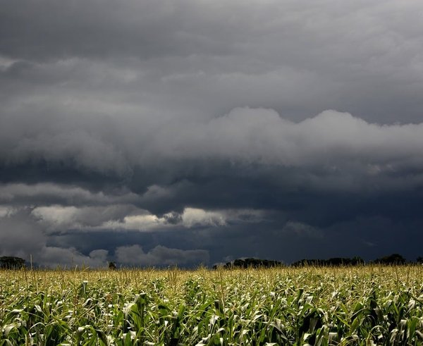 storm-rain-clouds-clouds-ed0735-1024