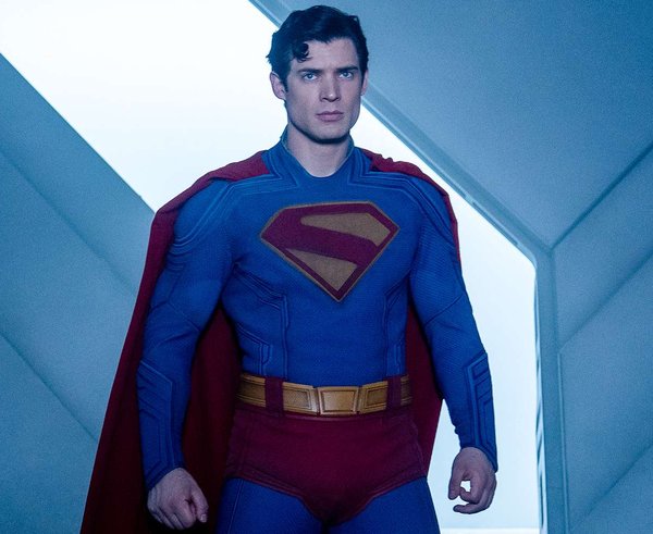 Záběr z filmu Superman (2025)