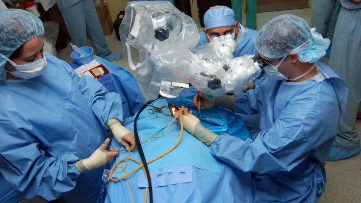 surgery_surgeons_operation_medical_health_doctors_human_table-741717