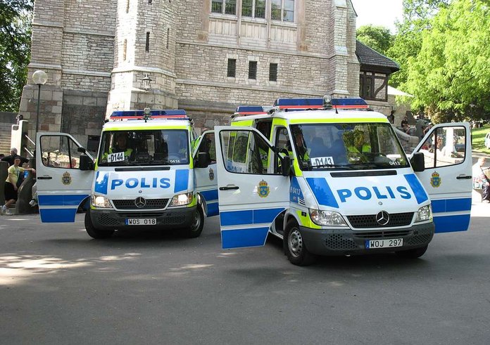 swedish-police-vans-in-stockholm-3e4566-1024