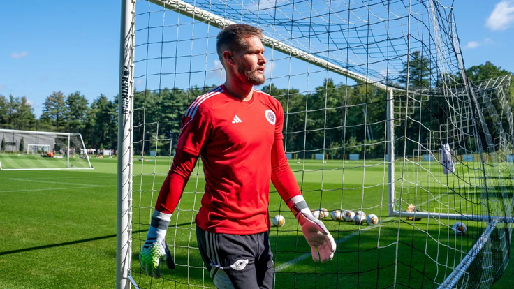 Tomáš Vaclík v dresu New England Revolution