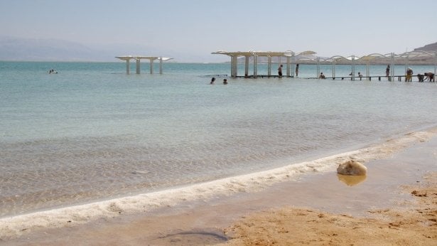 swimmers-at-dead-sea-resort