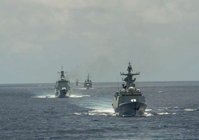 the-chinese-navy-ships-guided-missile-frigate-hengshui-572-and-guided-missile-154280