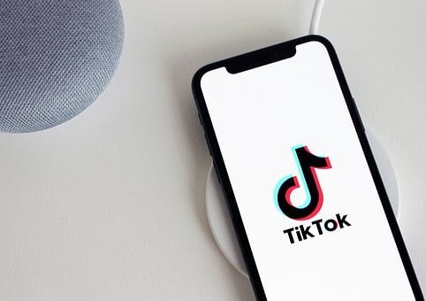 tiktok-5064078__340