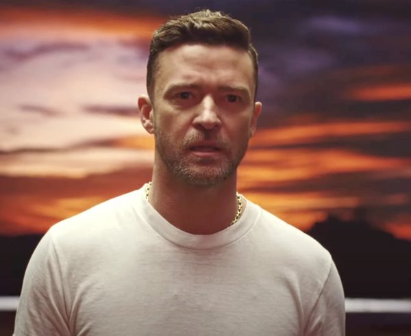 Justin Timberlake ve videoklipu k písni Selfish