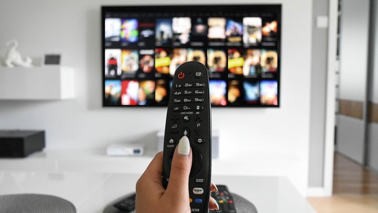 televizní a rozhlasové poplatky