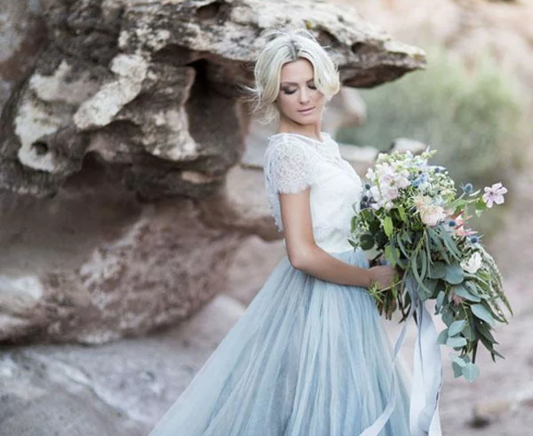 wedding-dresses-1486005_1280