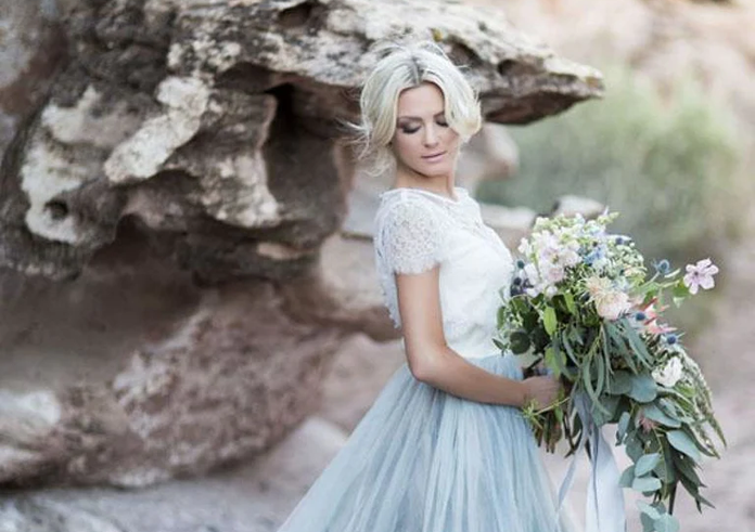 wedding-dresses-1486005_1280