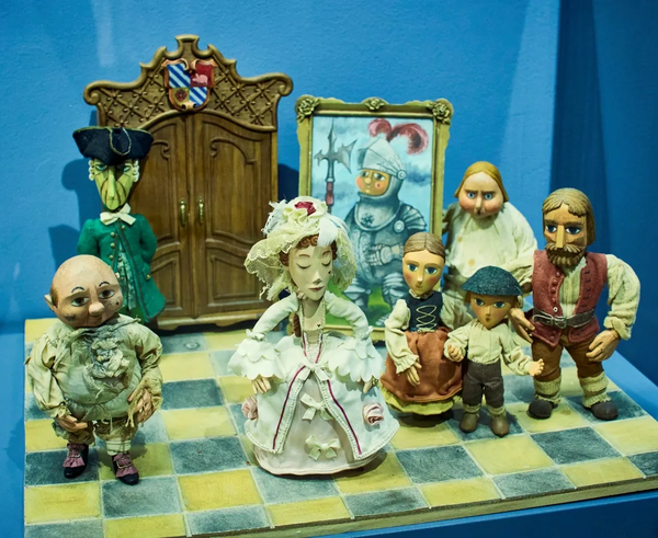 Výstava Kouzlo loutek a poezie obrazu