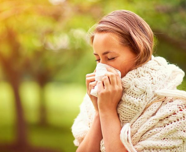 woman-with-a-summer-cold