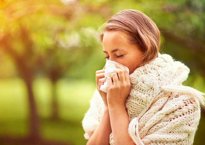 woman-with-a-summer-cold