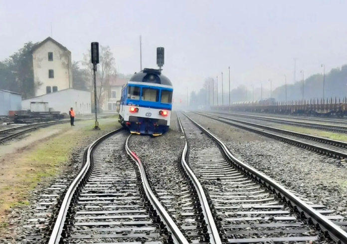zeleznice-vykolejil-vlak-nehoda