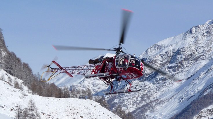 zermatt_helicopter_scenic_flight_mountain_rescue_mountains_winter_snow_switzerland-1197719 (1)