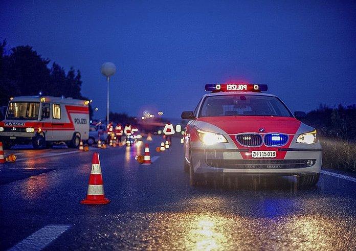 zurich-cantonal-police-police-car-zurich-switzerland-police-patrol-car